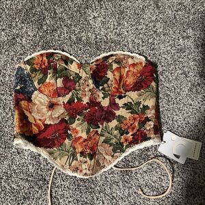 Commense Floral Tapestry Crop Top